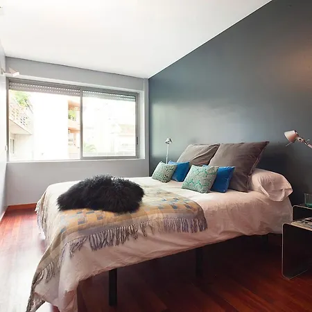 Mid-term In With Swimming Pool Apartment Barcelona