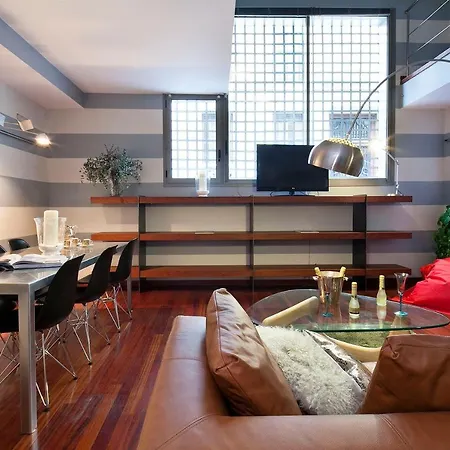 Mid-term In With Swimming Pool Apartment
