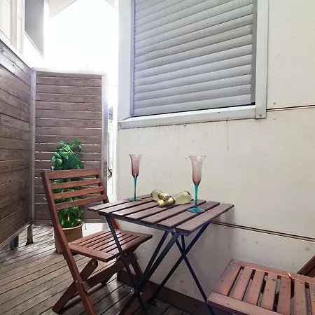 Apartment Mid-term In With Swimming Pool